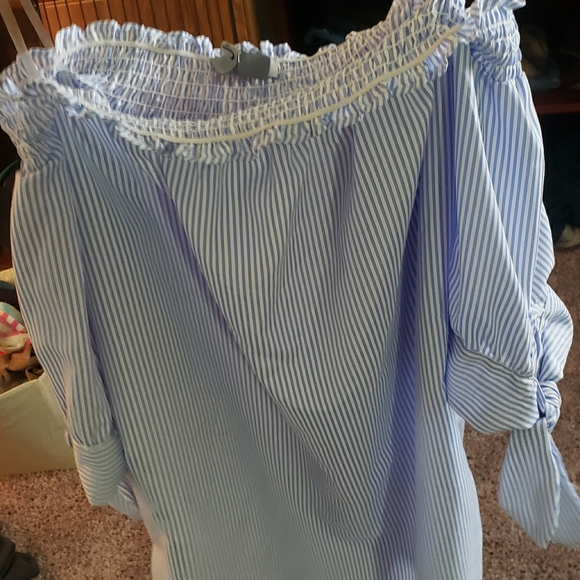 Off Shoulder Top - Picture 1 of 4